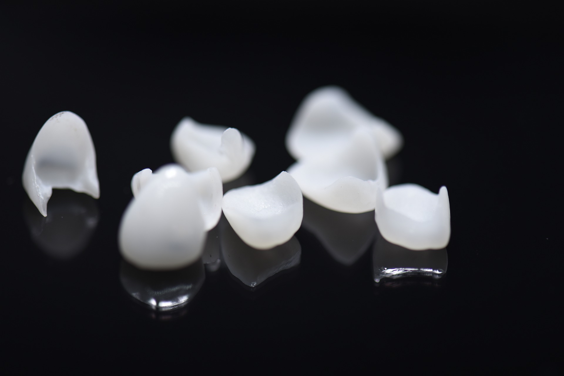 Guide To Porcelain Veneers