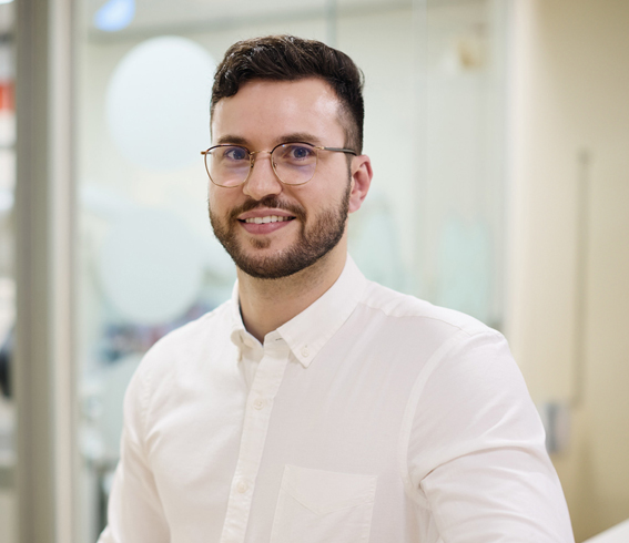 Dr Tristan Field