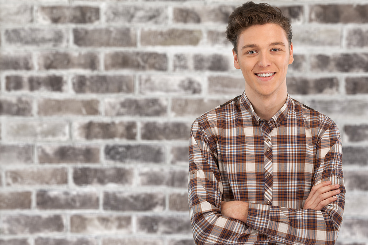 How Veneers Can Reduce Tooth Wear from Bruxism and Grinding Habits